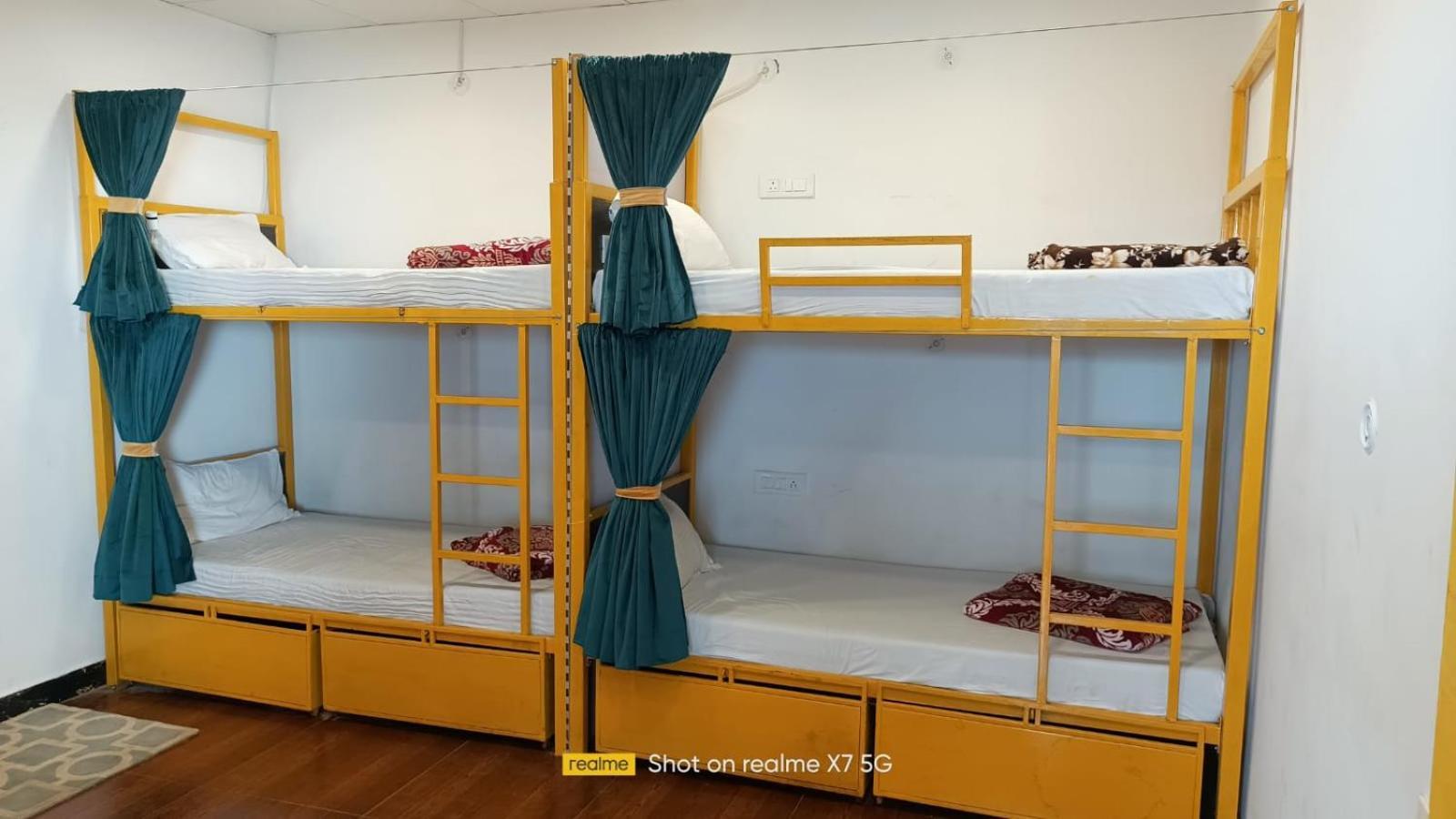 Hostel Bedweiser Backpackers *
