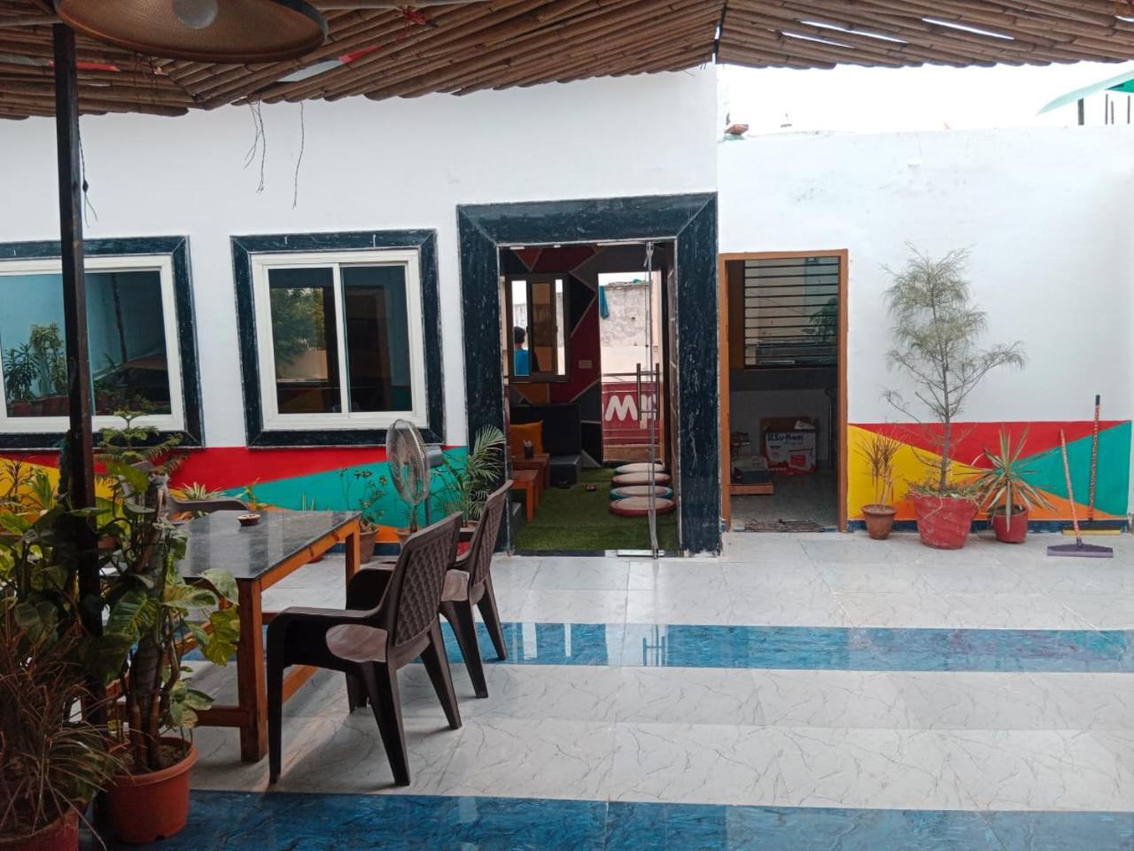 Hostel Bedweiser Backpackers