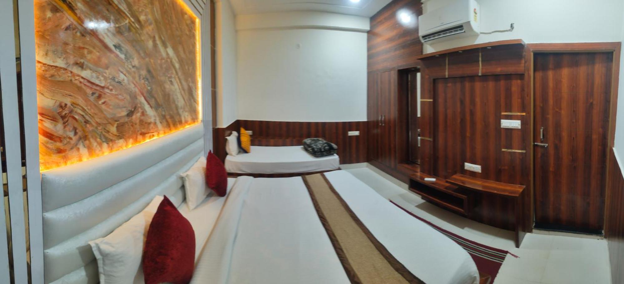 Bedweiser Backpackers Agra (Uttar Pradesh)