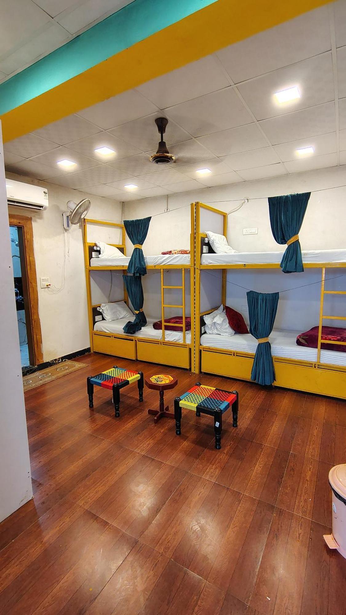 Hostel Bedweiser Backpackers *